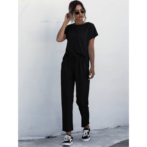 2 Piece Casual Outfit: Tee and Sweatpants - Picture 3 of 11